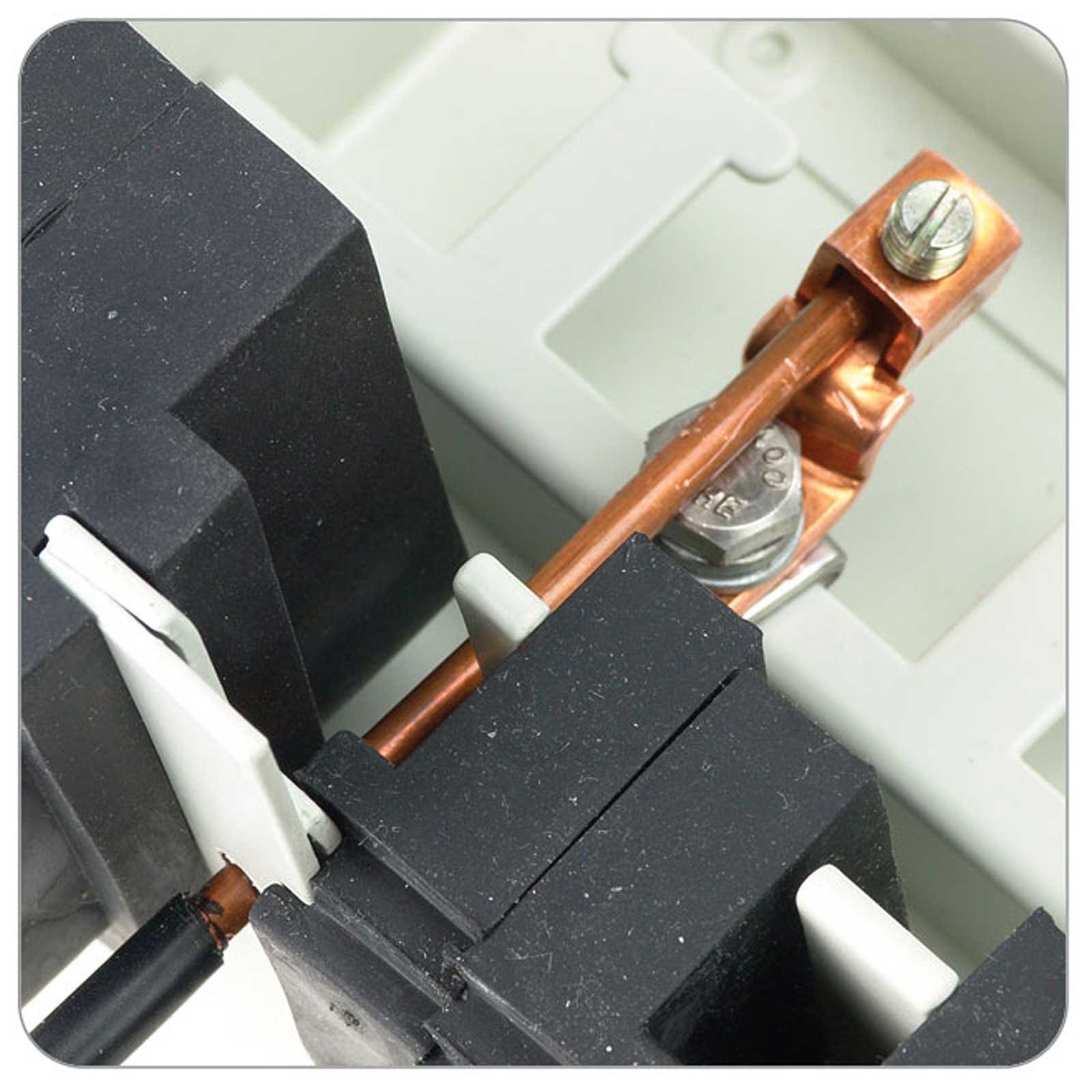 AFL 91894-04 LL-400b Fiber Optic Enclosure External Grounding